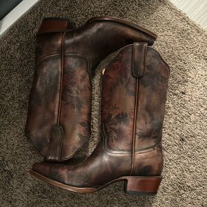 SHYANNE Boots, brown with floral print, size  10-M